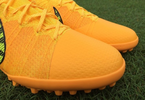 Elastico Superfly Upper