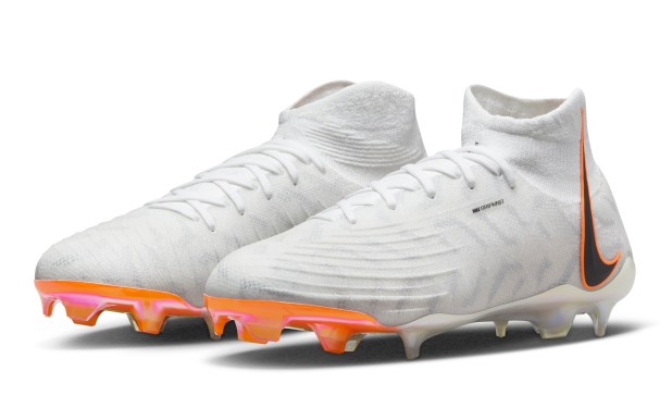 Nike Release Phantom Luna Womens Cleat