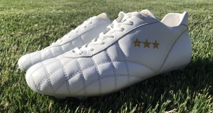 Pantofola D'oro Del Duca Up Close