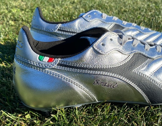 Silver Diadora Brasil FG